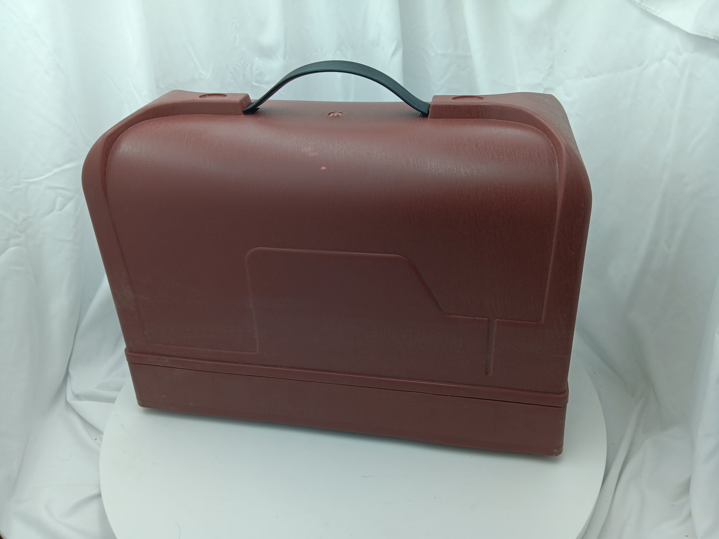 WHITE or BROWN Plastic Sewing machine cases for full size singer machines
