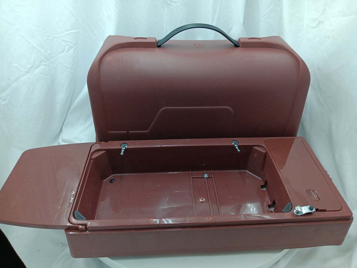 WHITE or BROWN Plastic Sewing machine cases for full size singer machines